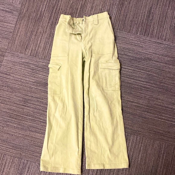 Green cargos - Picture 2 of 5